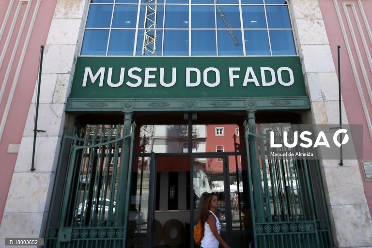 Pe?a-fado 50 Madrugadas revisita Ary dos Santos e a sua Lisboa nos dias de Abril