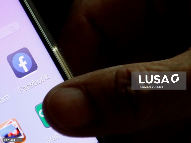 Publicidade on-line proibida contra PSD atinge mais de dois milh?es