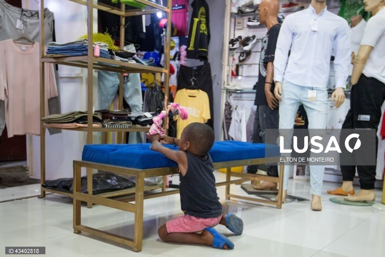 Banco Mundial financia acesso a creches e jardins-de-infancia em Cabo Verde