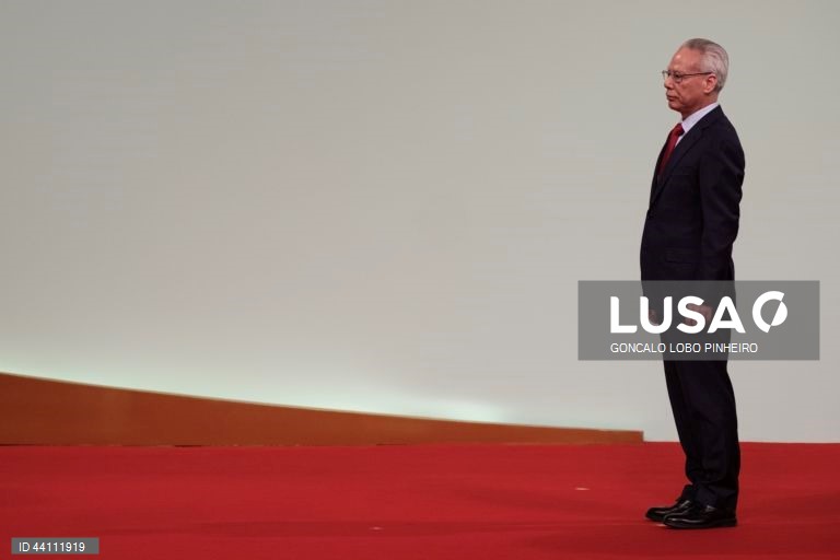 Líder do Governo de Macau adia sem data visita a Portugal prevista para 16 de setembro